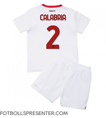 AC Milan Davide Calabria #2 Bortatröja Barn 2022-23 Kortärmad (+ korta byxor)